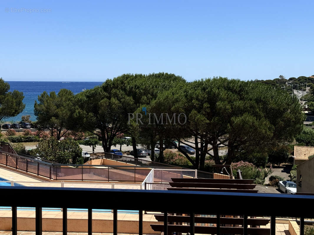 Appartement à ROQUEBRUNE-SUR-ARGENS