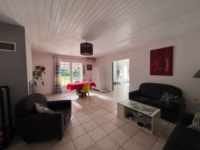 Maison à vendre 7 pièces MESCHERS SUR GIRONDE (17) - photo 4