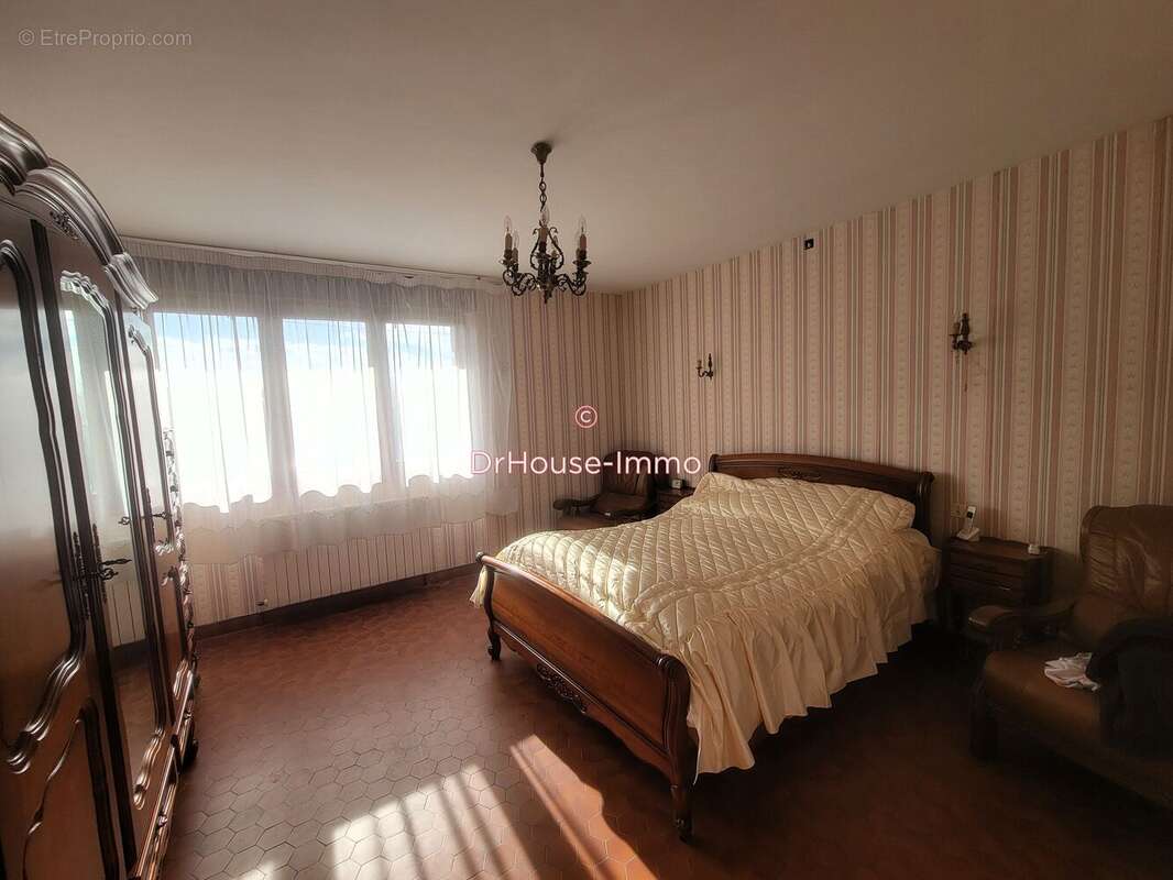 Maison à DOL-DE-BRETAGNE