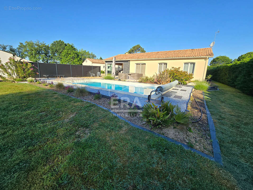 Maison à MONTPON-MENESTEROL