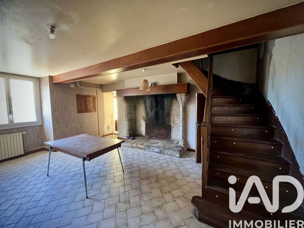 Maison 160 m² à Abjat-Sur-Bandiat  - photo 4
