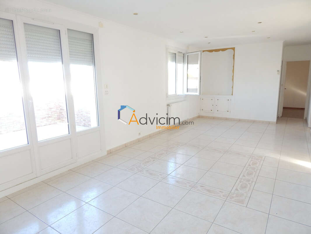 Maison à VILLEMANDEUR