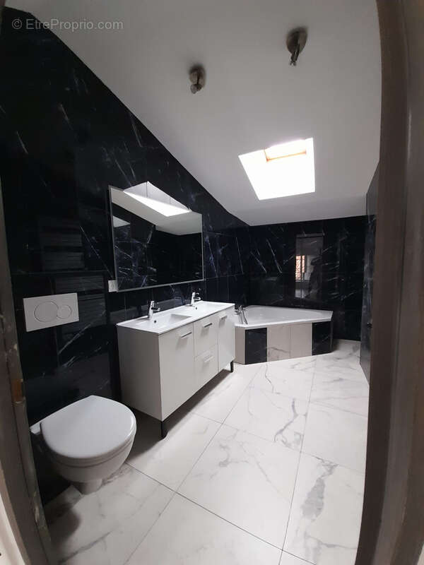 Maison à L'ILE-D'ELLE