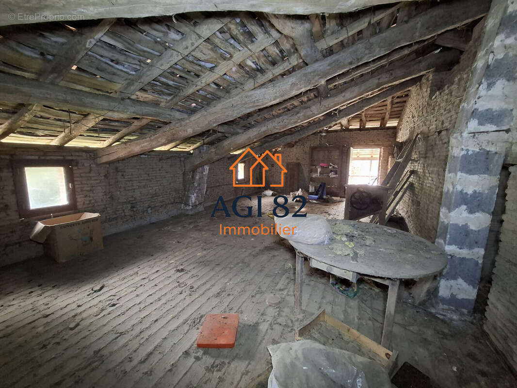 Maison à L'HONOR-DE-COS