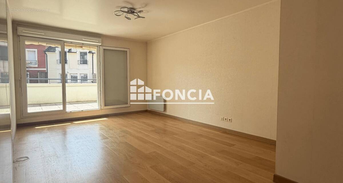 Appartement à CHOISY-LE-ROI