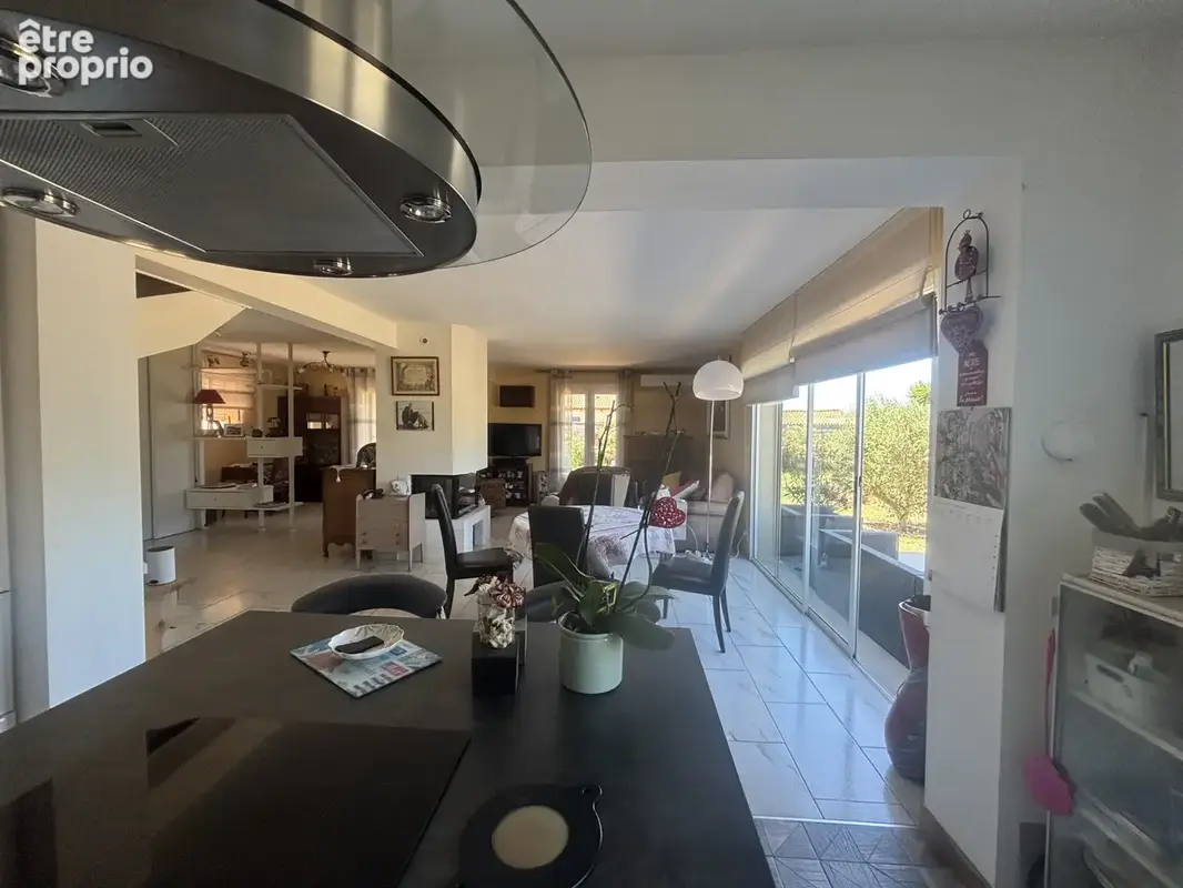SAINT GILLES   Villa 112m2 avec grand terrain de 1 300 m2 - photo 3