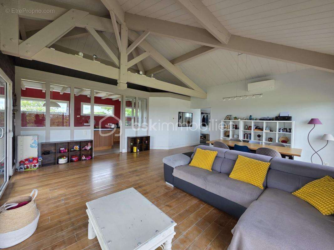 Maison 170 m² -5 chambres- jardin 4378 m²- double carport-abri - spa - photo 8
