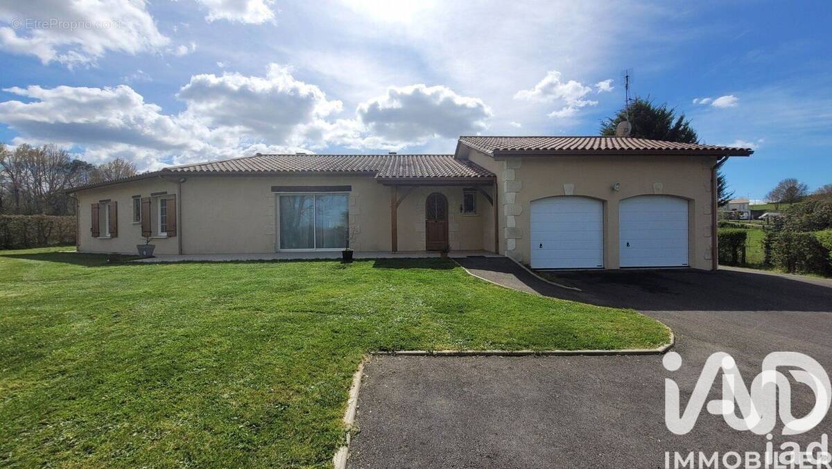 Photo 1 - Maison à COUTRAS