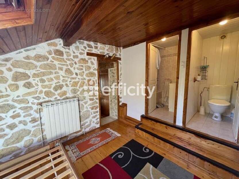Maison à HOTONNES