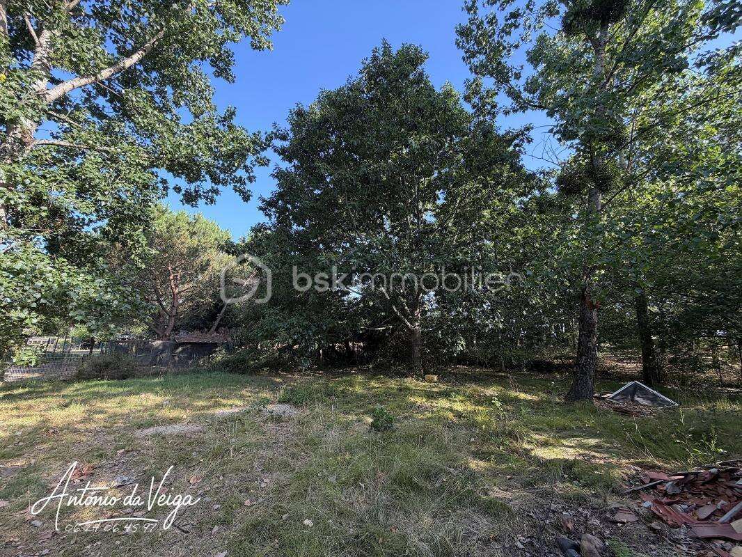  Maison de campagne – 3 chambres, dépendances, double garage et terrain constructible d’environ 3 233 m² - photo 12