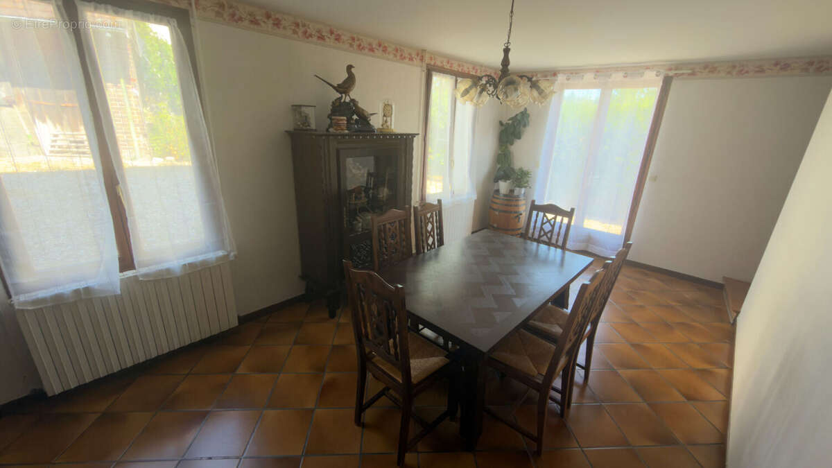 Maison de village à Vert - 114 m² - Terrain de 865 m² - photo 4