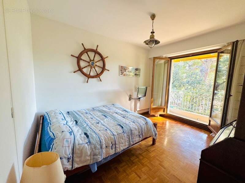 Appartement à MARSEILLE-9E
