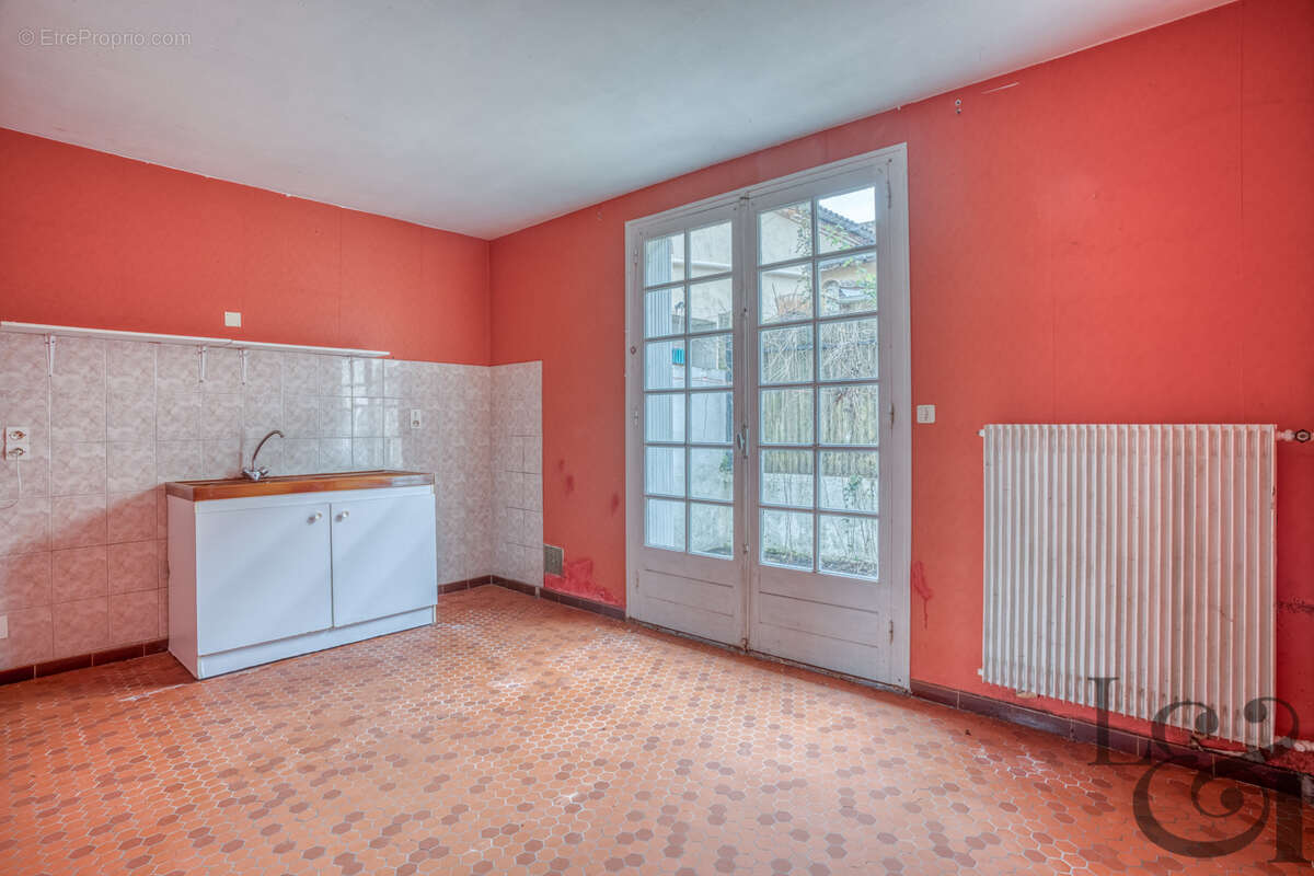 Maison à SAINTE-LIVRADE-SUR-LOT