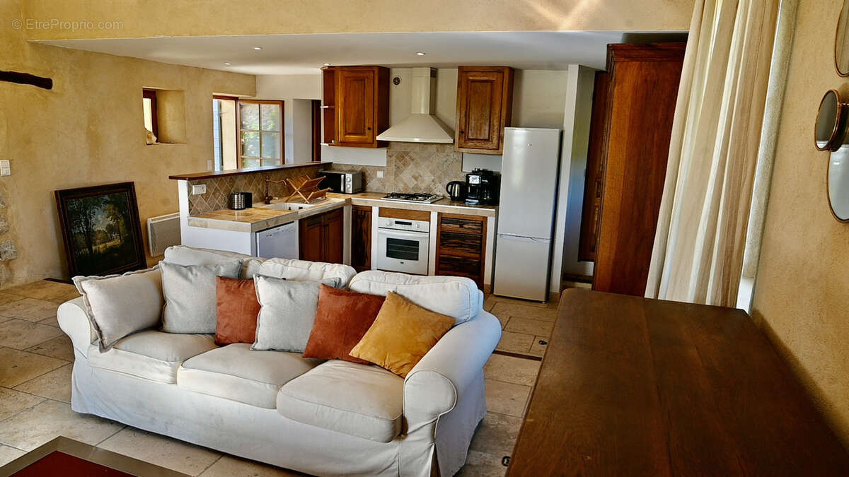 Maison à FORCALQUIER