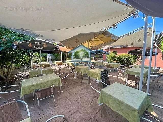 MULHOUSE ENVIRONS (68) Restaurant 460m² et Appartement 118m² sur 9,8 ares - photo 10