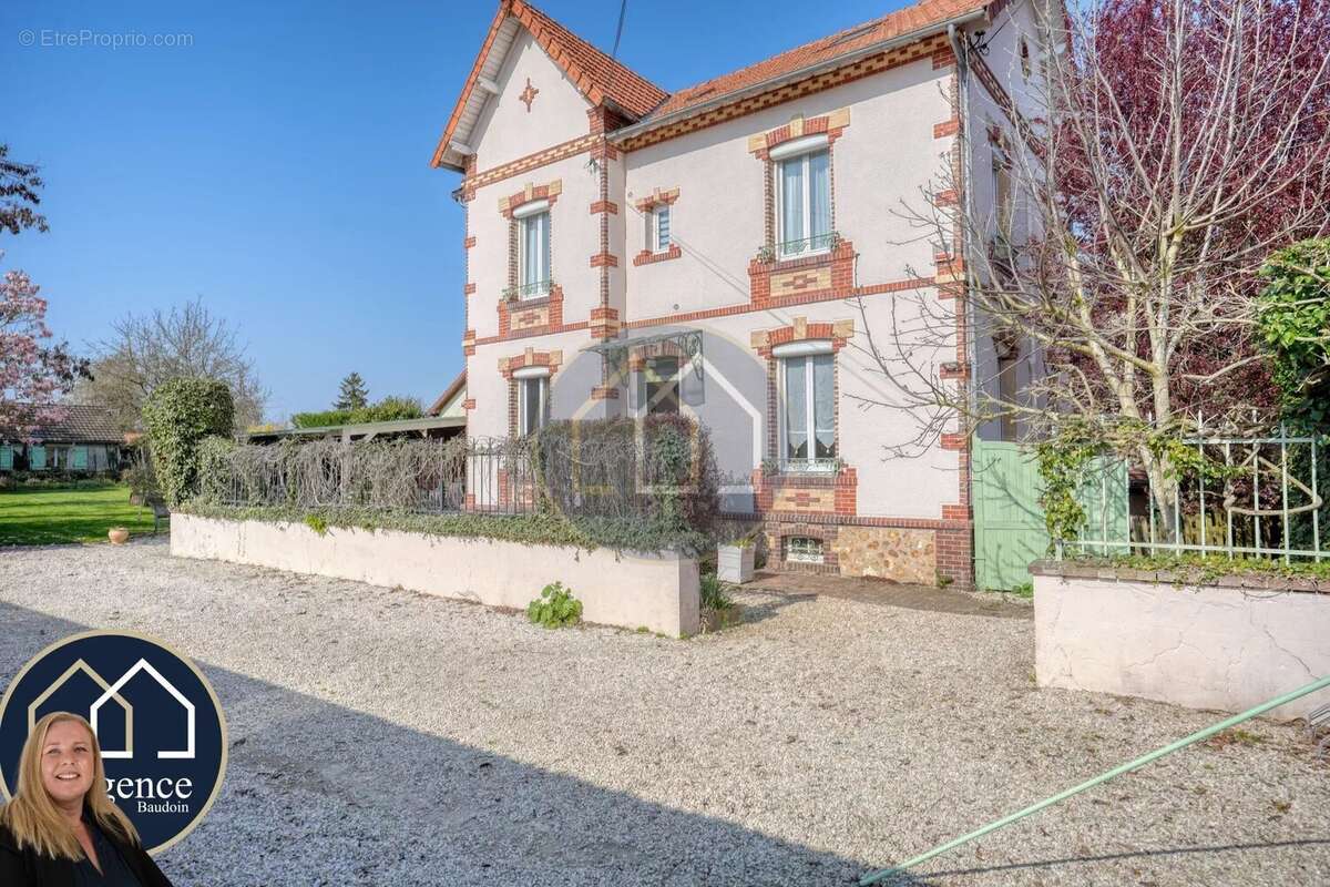 Maison à NOGENT-LE-ROI