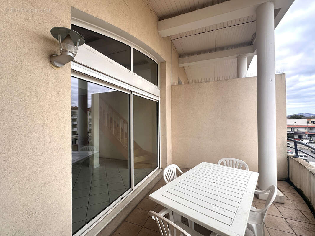 Appartement à CRAPONNE