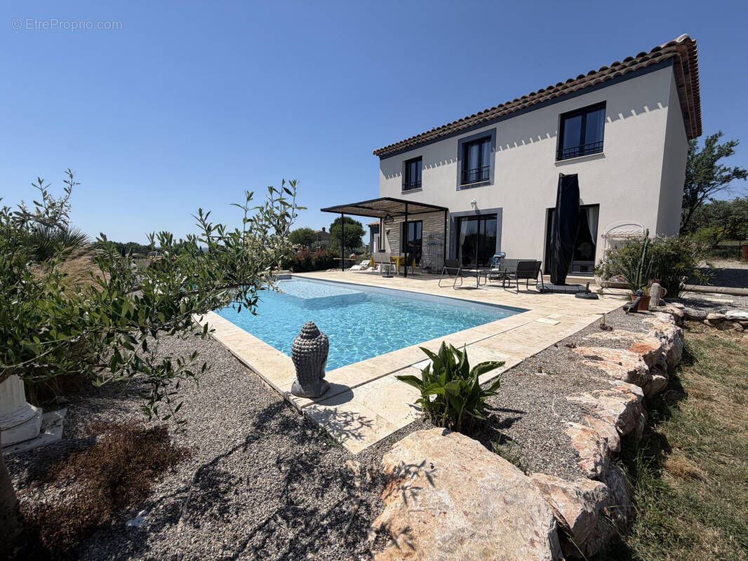 Maison à AUPS