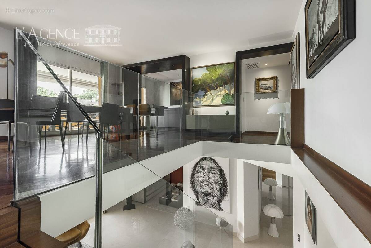 Appartement à AIX-EN-PROVENCE