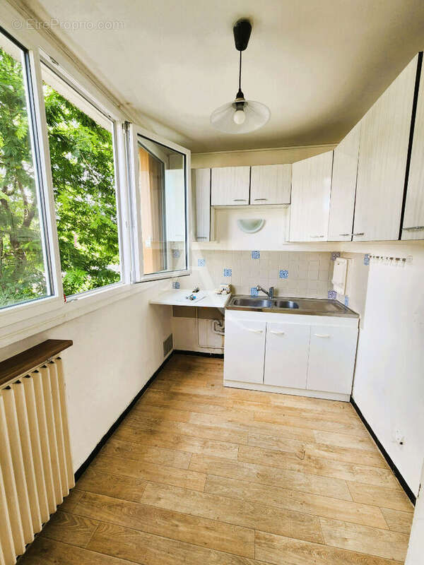 Appartement à FRESNES