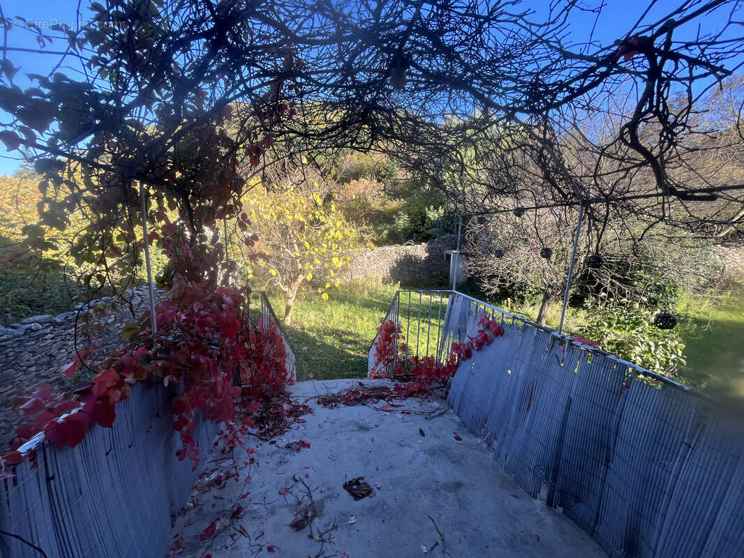 Maison à SAINT-GERVAIS-SUR-MARE
