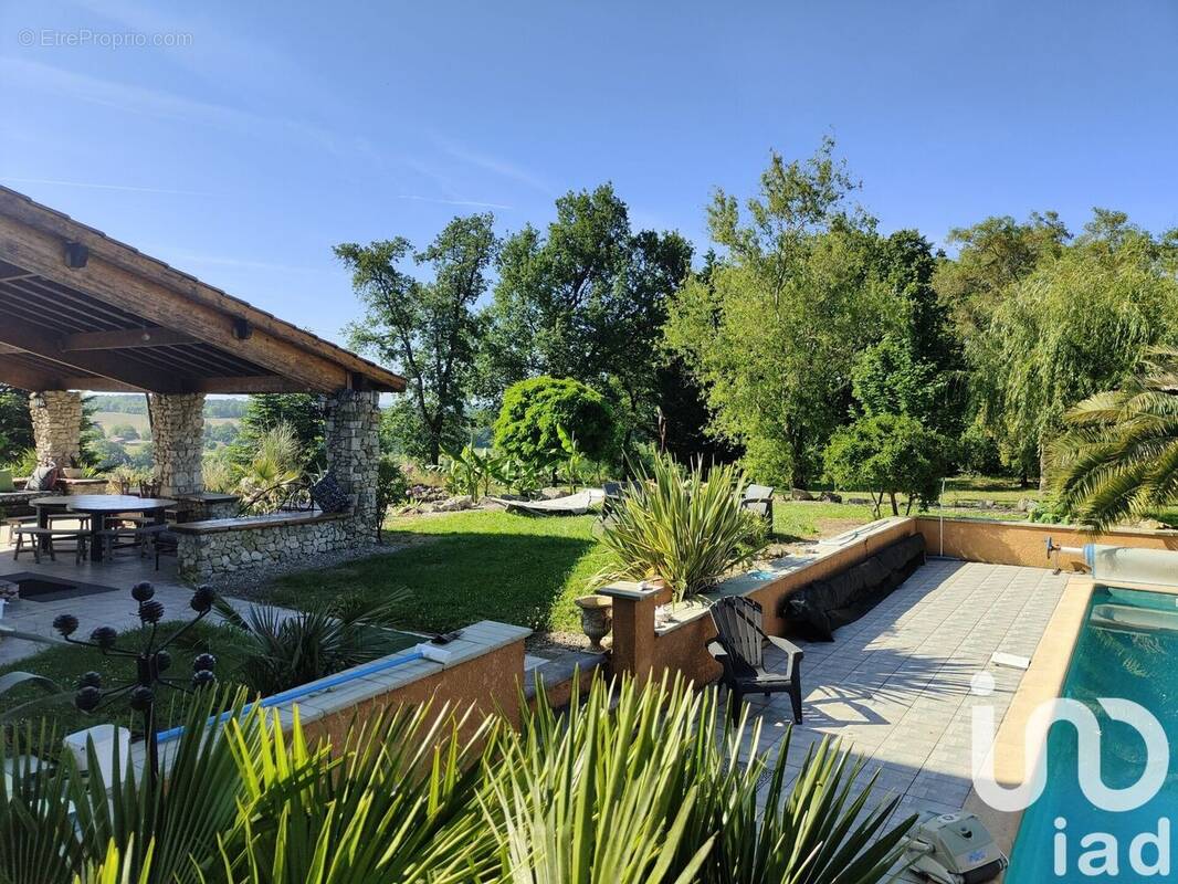 Photo 1 - Maison à XAINTRAILLES