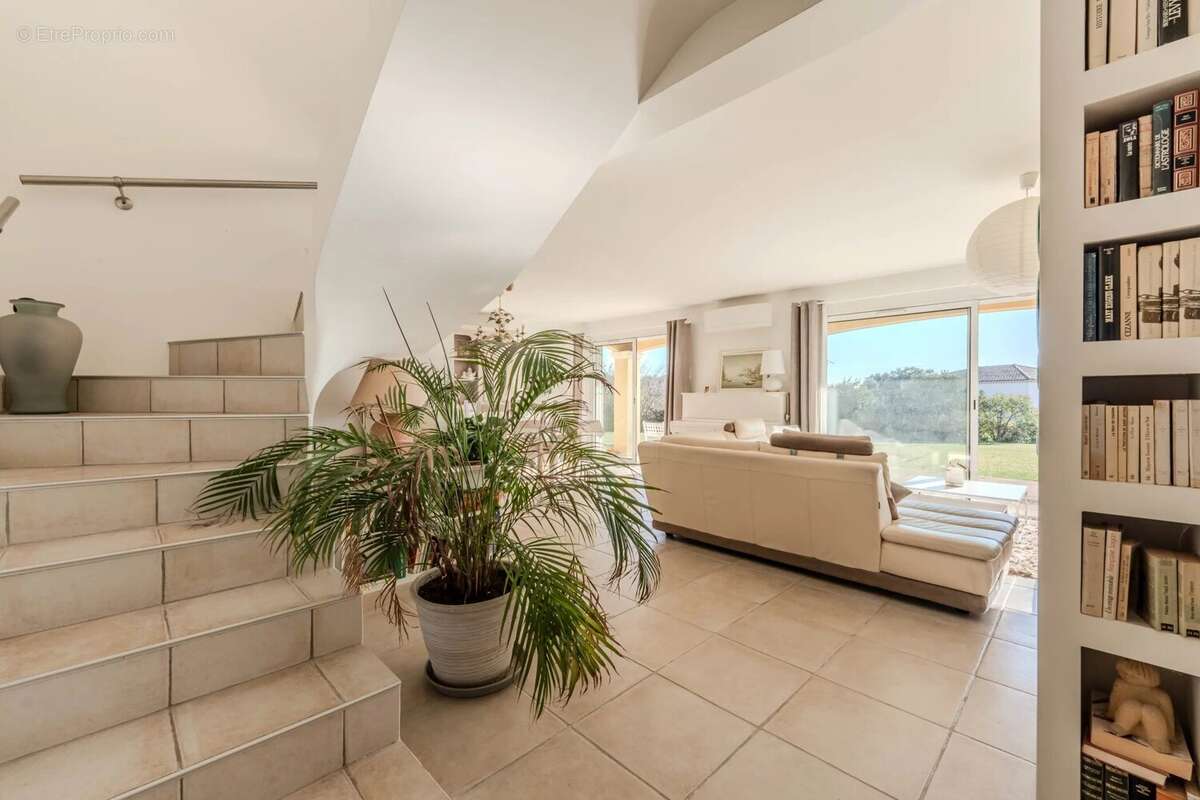 Maison à SAINT-GILLES