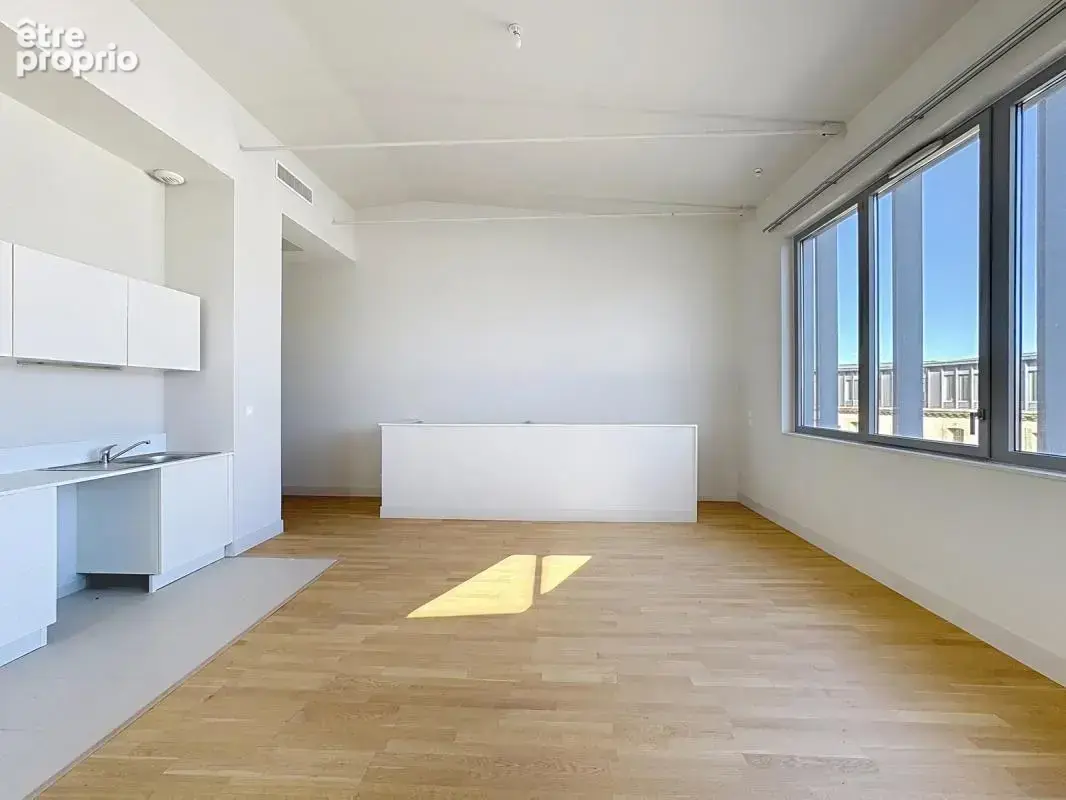 Avignon Intra-muros - Duplex de 80 m² - terrasse - parking - photo 4