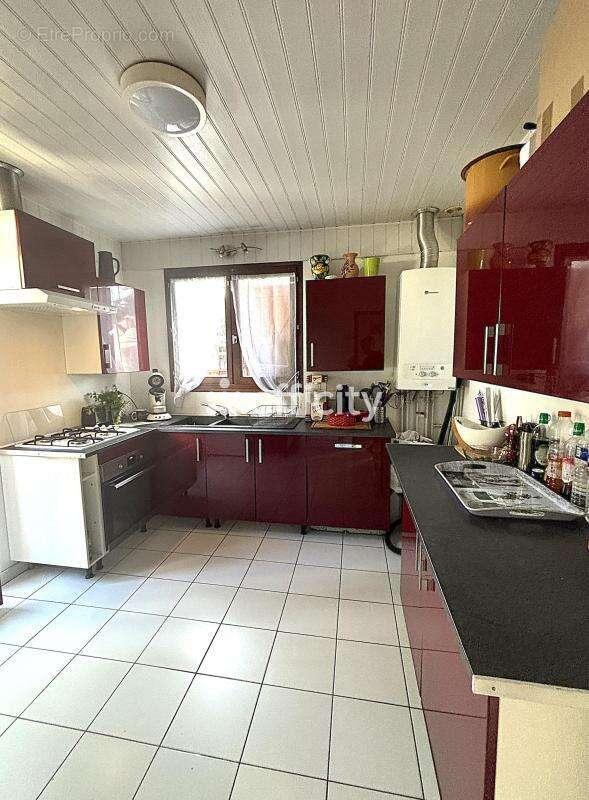 Maison 100 m² à Persan  - photo 7