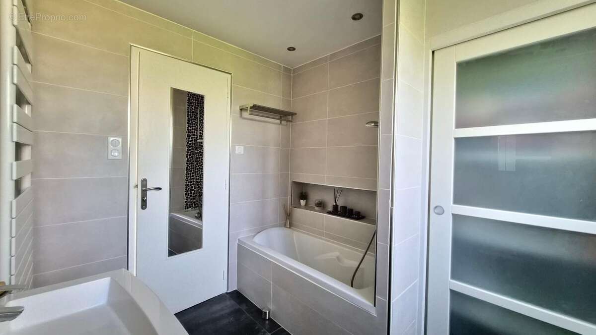 T4 indépendant, 126 m², sous sol total, 782 m² de terrain - photo 20
