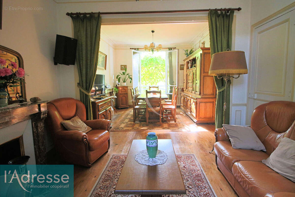 Pour les amoureux des maisons en meulière entièrement individuelles ! - photo 11