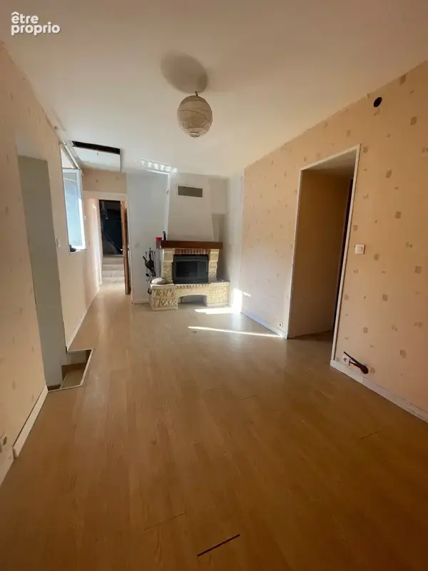 Maison 6 pièces 140 m² à vendre à Champeix (63320) - photo 4