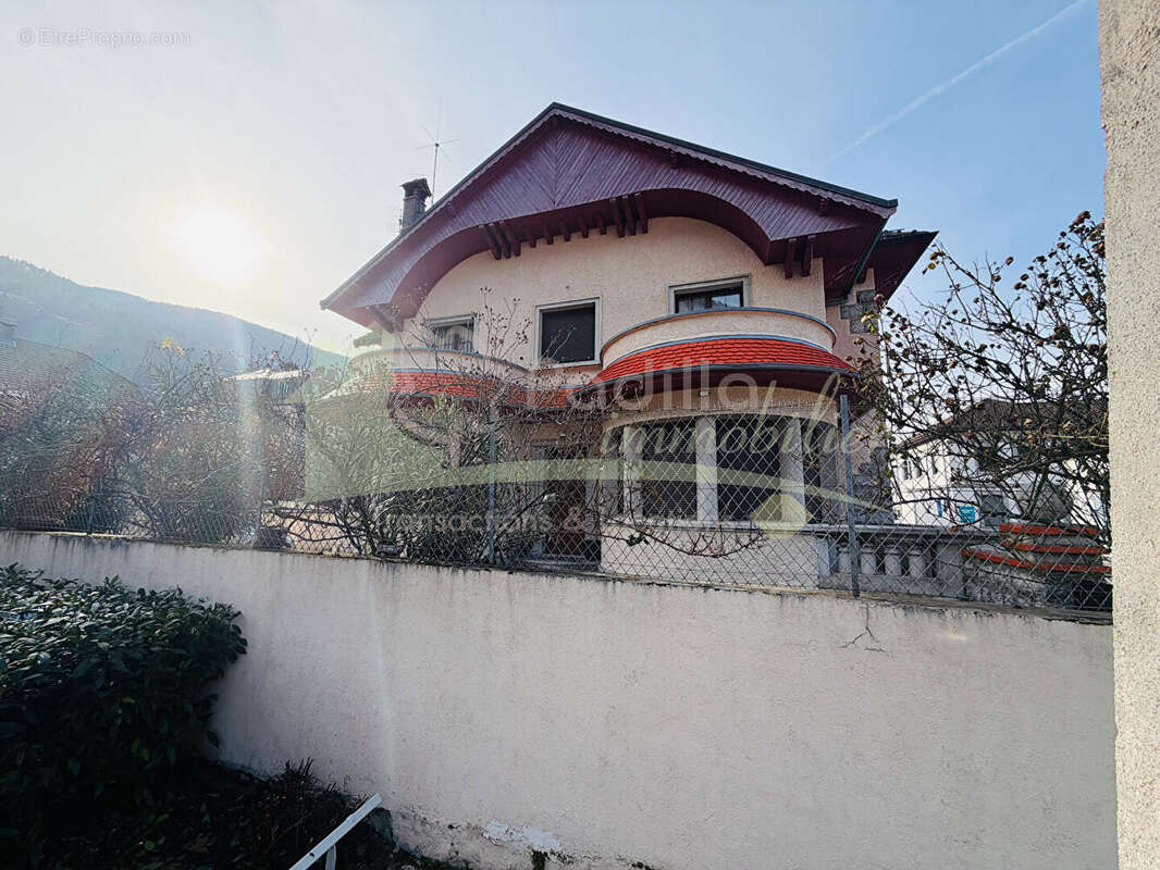 Appartement à CLUSES
