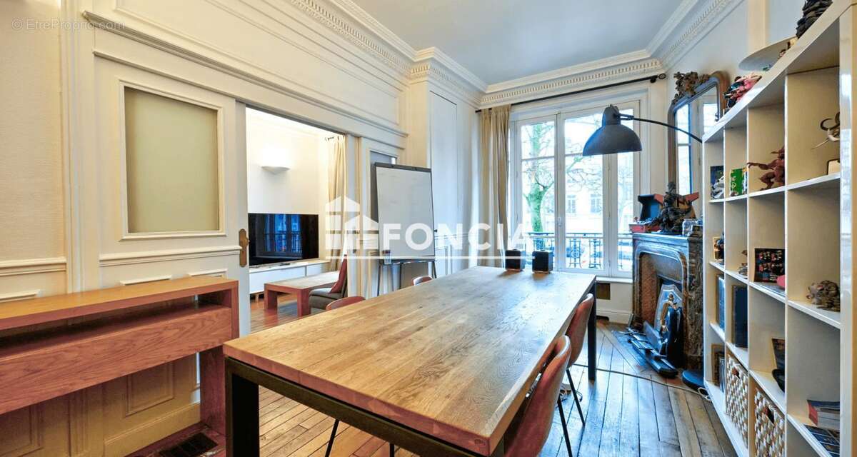 Appartement à VERSAILLES