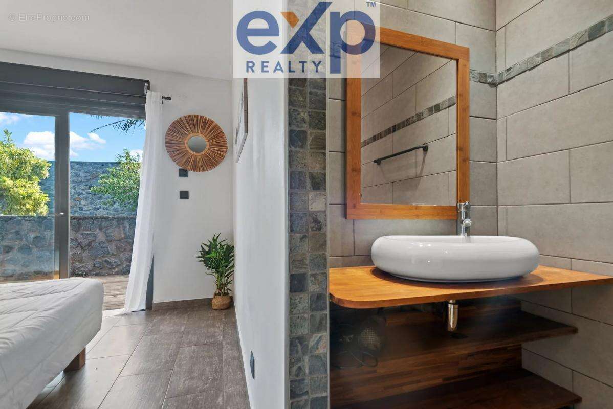 Maison à SAINT-PIERRE