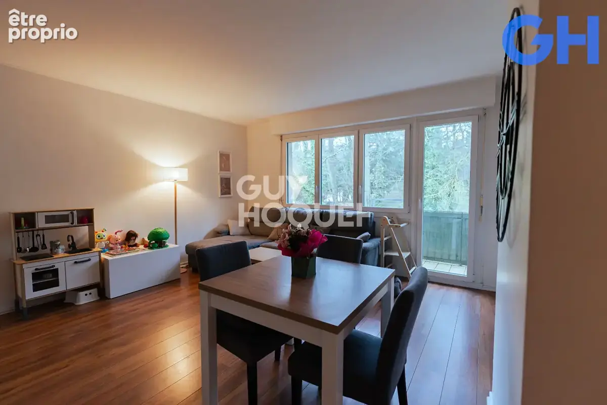 Appartement à ETIOLLES