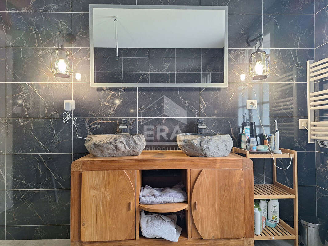 Maison à MONTPON-MENESTEROL