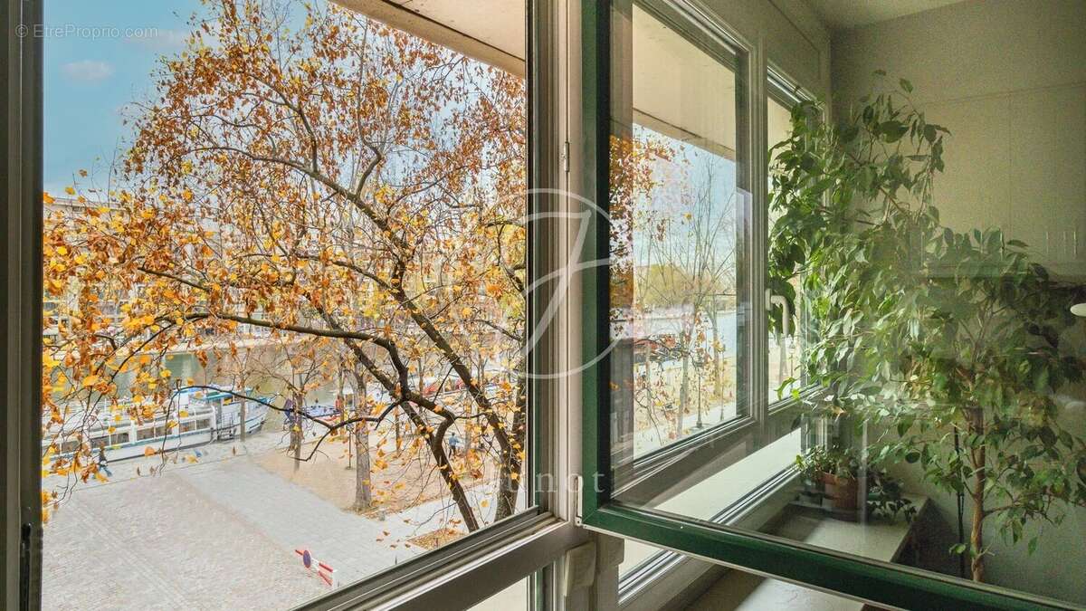 Appartement à PARIS-19E