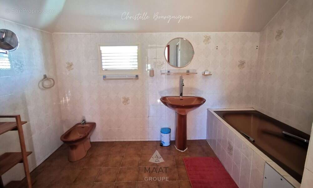 Maison à BAIE-MAHAULT