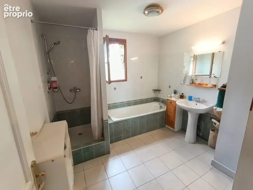 MURET Brioudes: Maison familiale T4   122 m2 habitables sur parc arboré de 2 300 m2   Fort potentiel construct - photo 11
