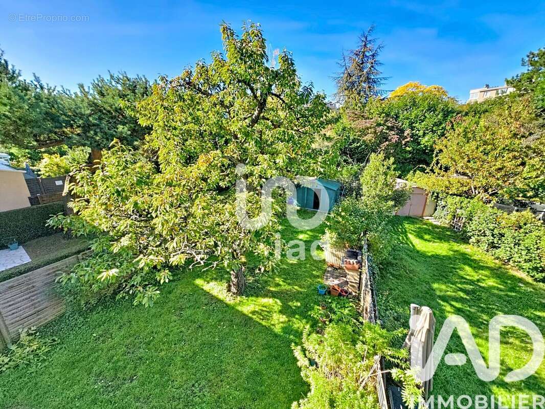 Photo 3 - Maison à SURESNES