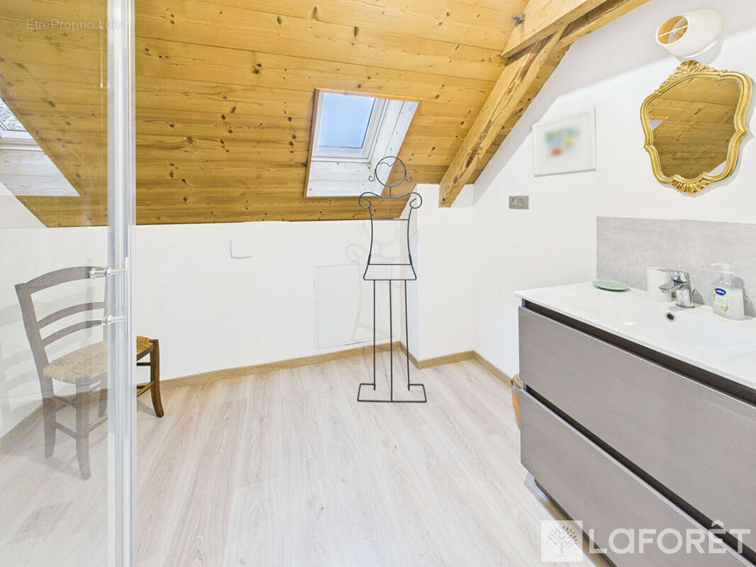 Maison à BOURG-LASTIC