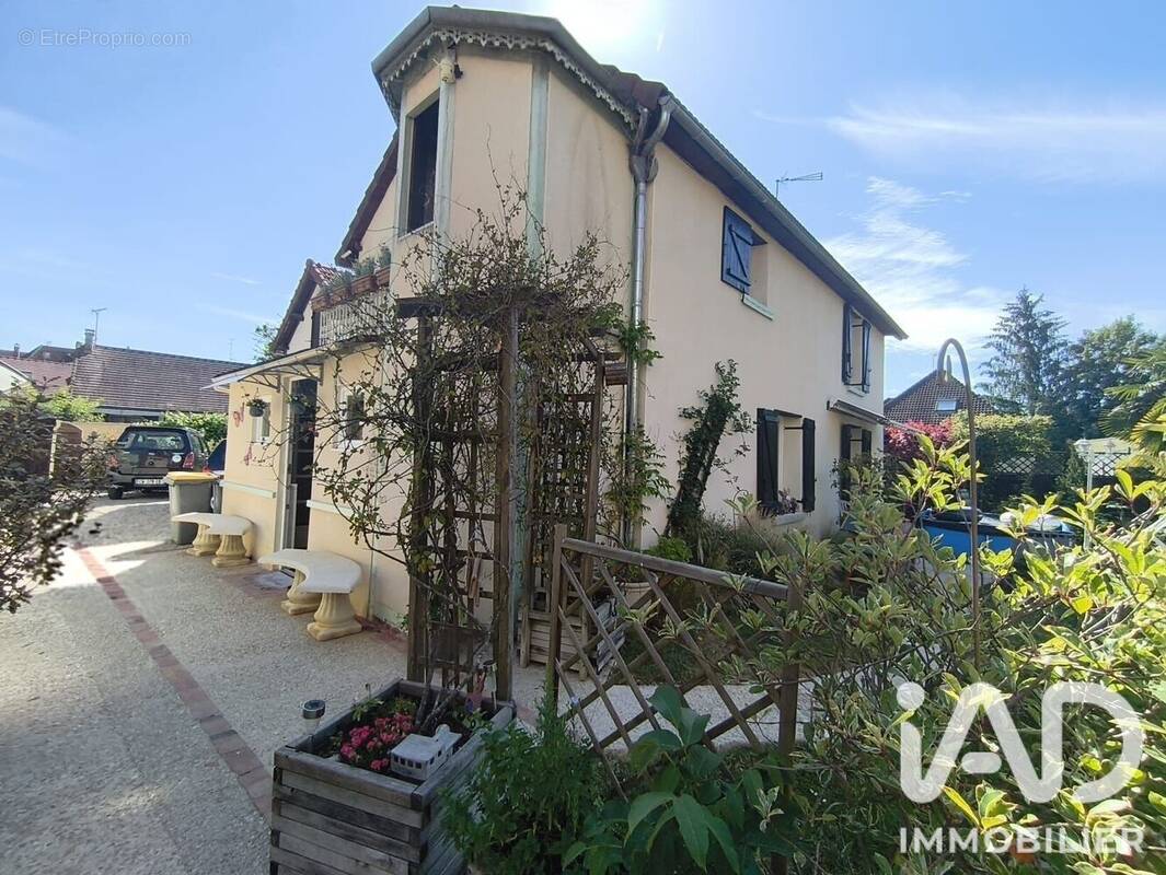 Photo 1 - Maison à NOGENT-SUR-SEINE