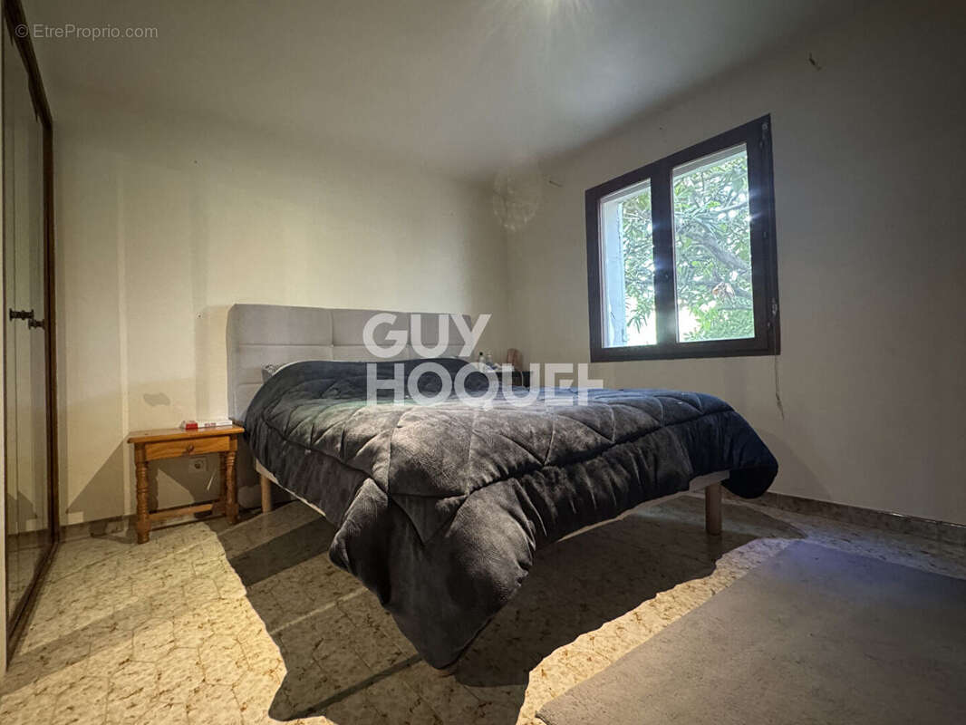 Appartement à CHATEAUNEUF-DE-GADAGNE