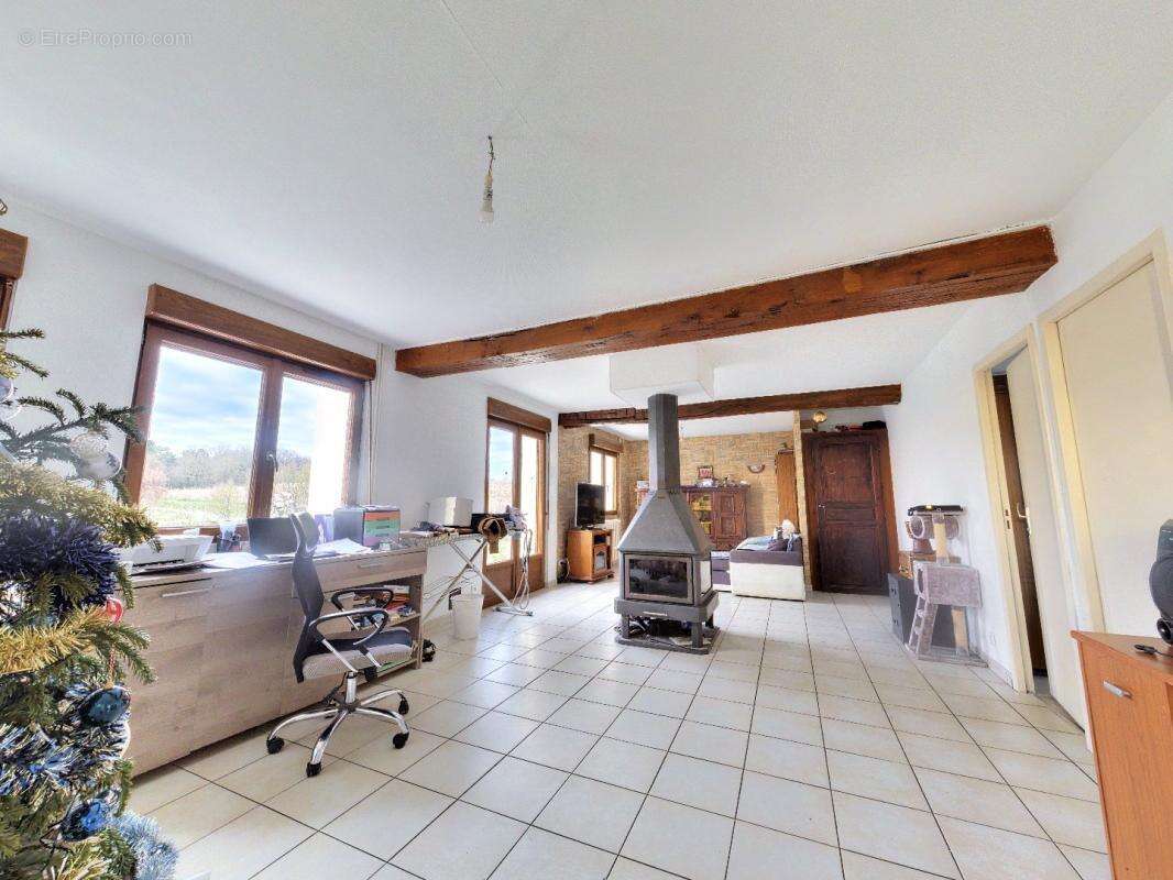 Maison à BOSSAY-SUR-CLAISE