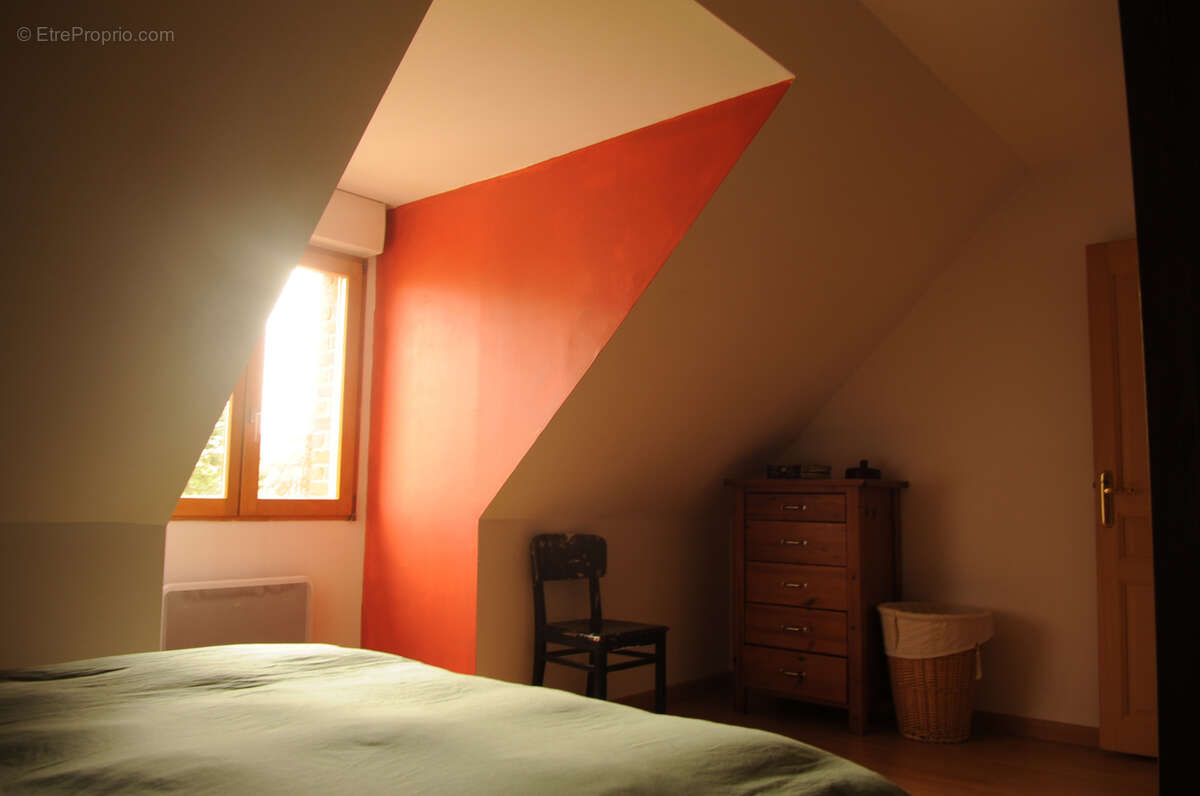 Maison de 104m2 en vente 199900 € à Carvin - photo 2