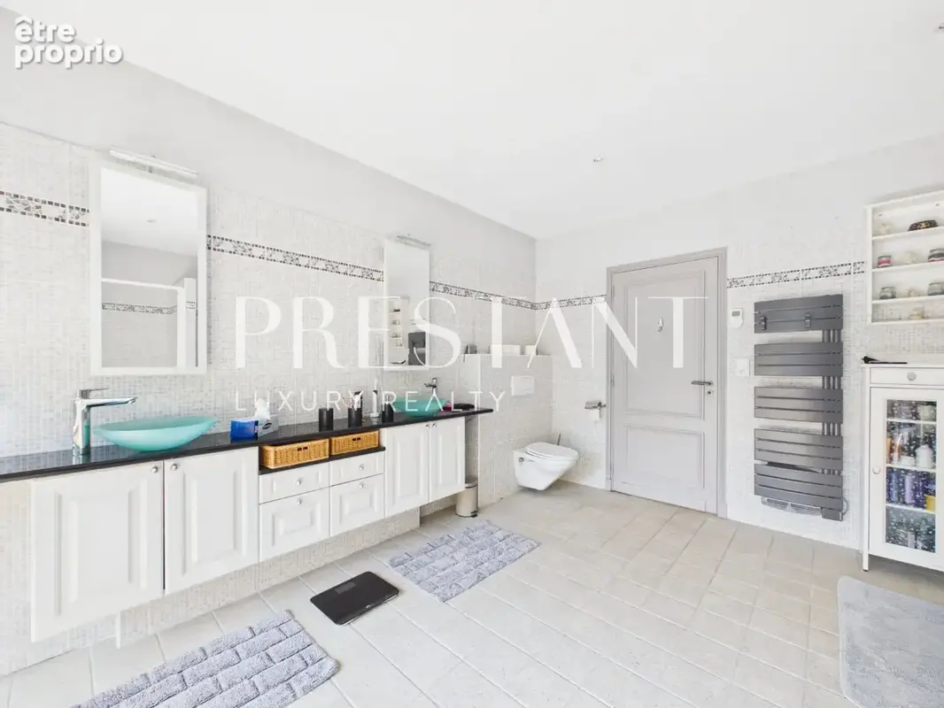 Villa contemporaine de 390m2 sur un parc 1,3 ha - Le Taillan Médoc - photo 21