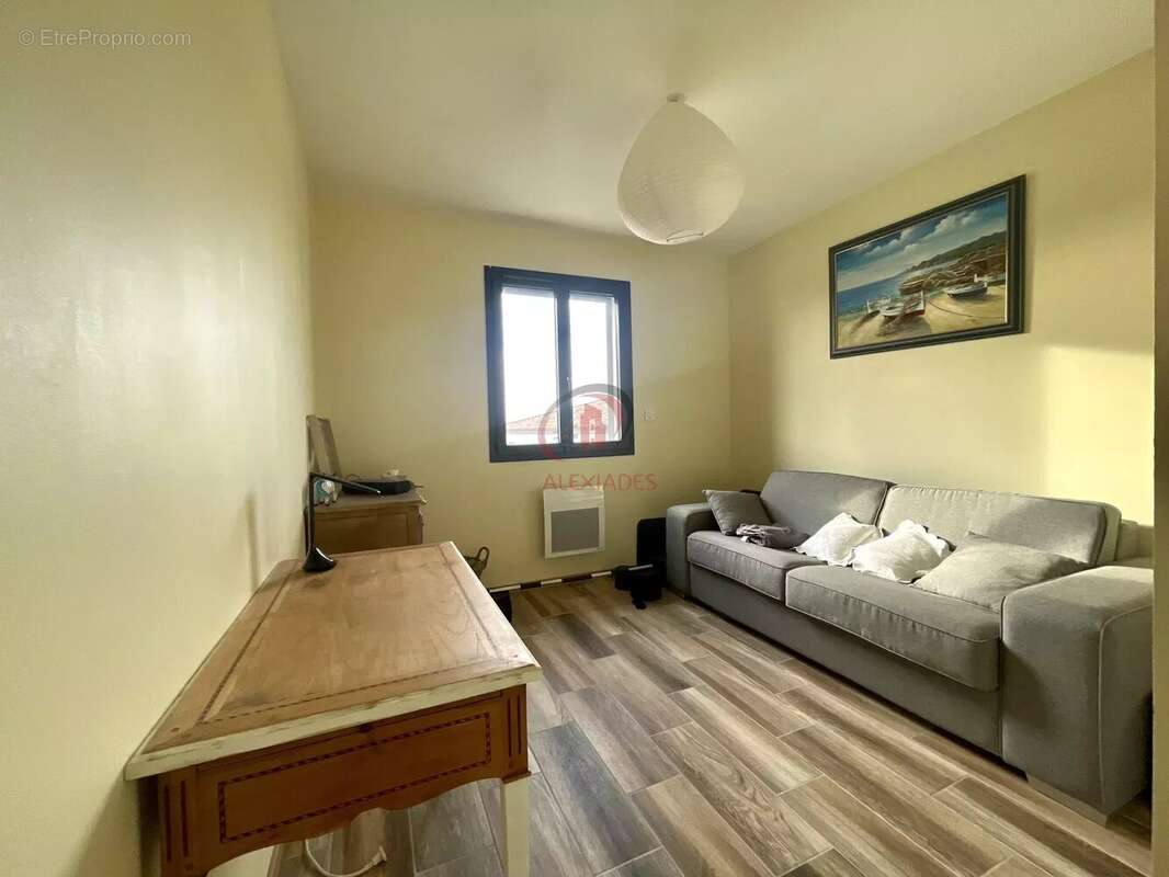 Maison à LE CASTELLET