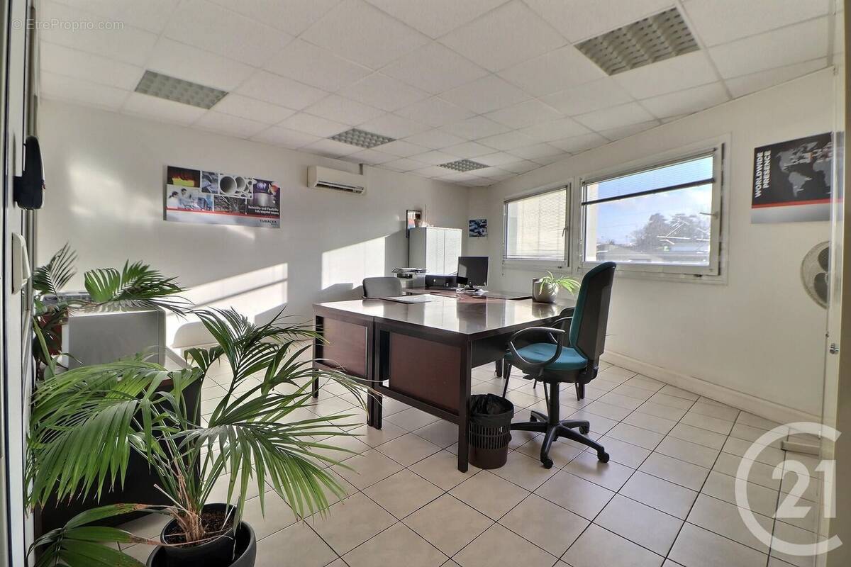 Autre à AULNAY-SOUS-BOIS