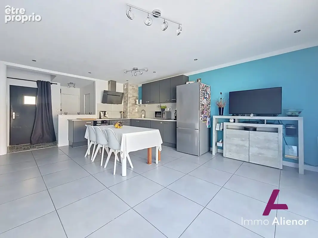Maison 4 pièces 86 m² à vendre à Le Barp (33114) - photo 5